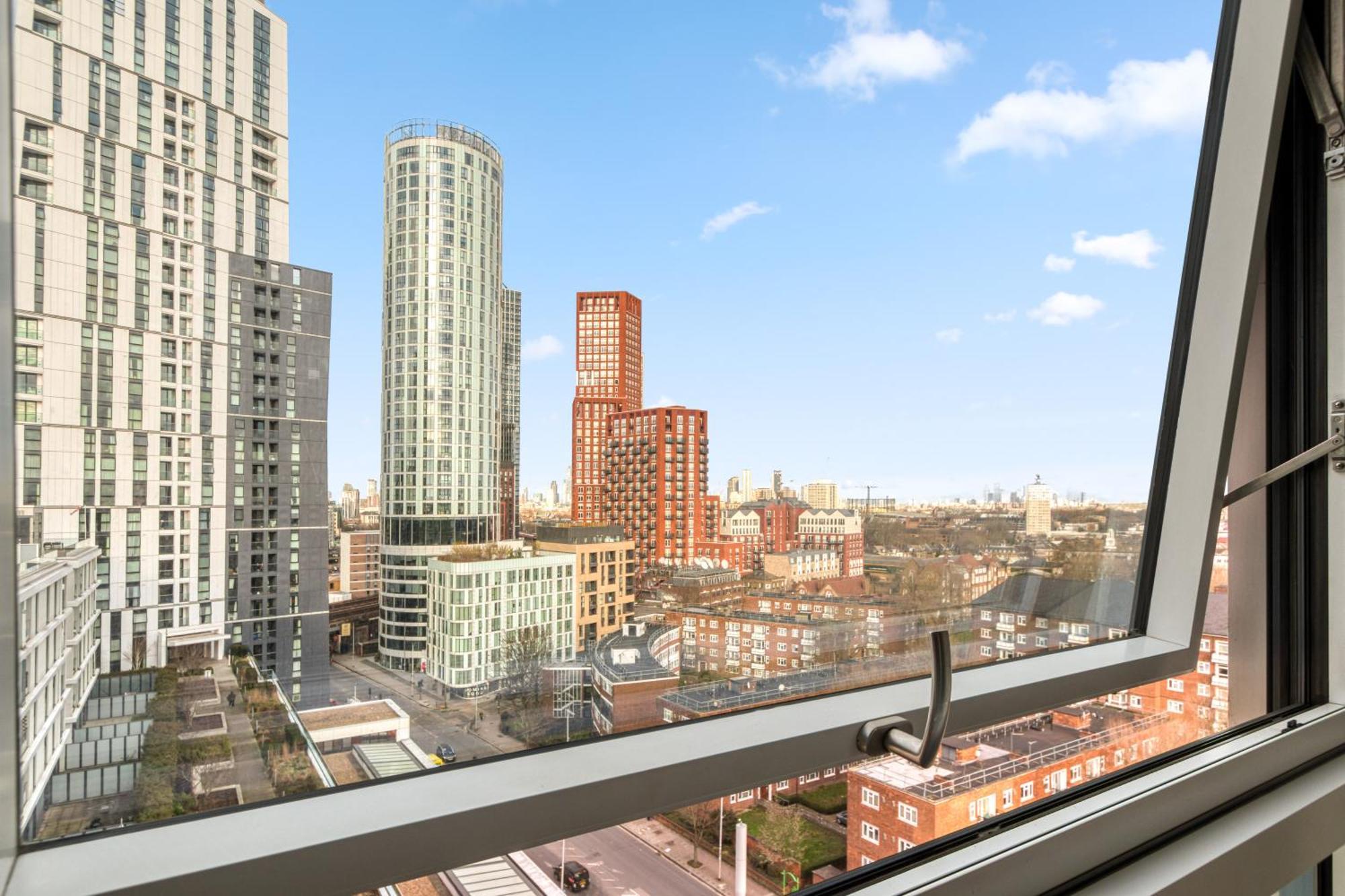 Stylish And Spacious- One Bed In Nine Elms London Exterior photo